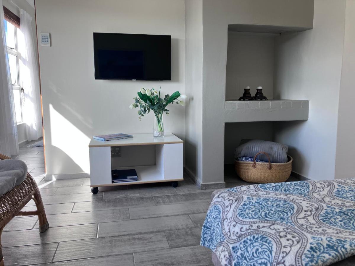Silverdunes - Seaview Bettys Bay Bagian luar foto